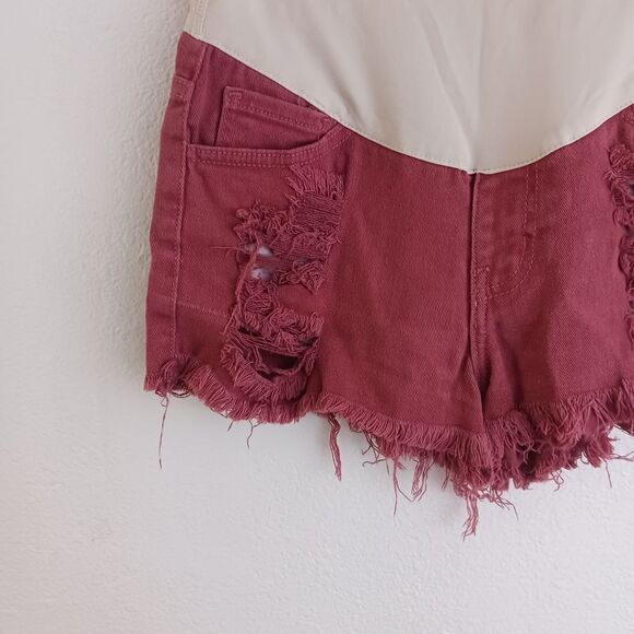 Pink Blush brick red distress jean shorts size small - Picture 5 of 6